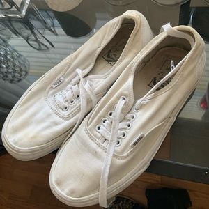 women’s white vans classic sneaker